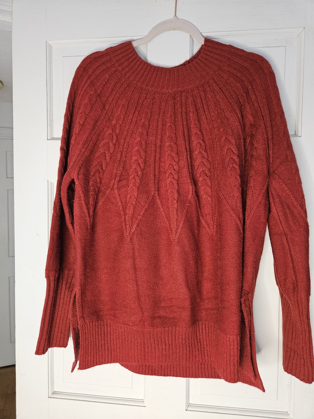 Women's Cable-Stitch Crewneck Sweater in Red#267